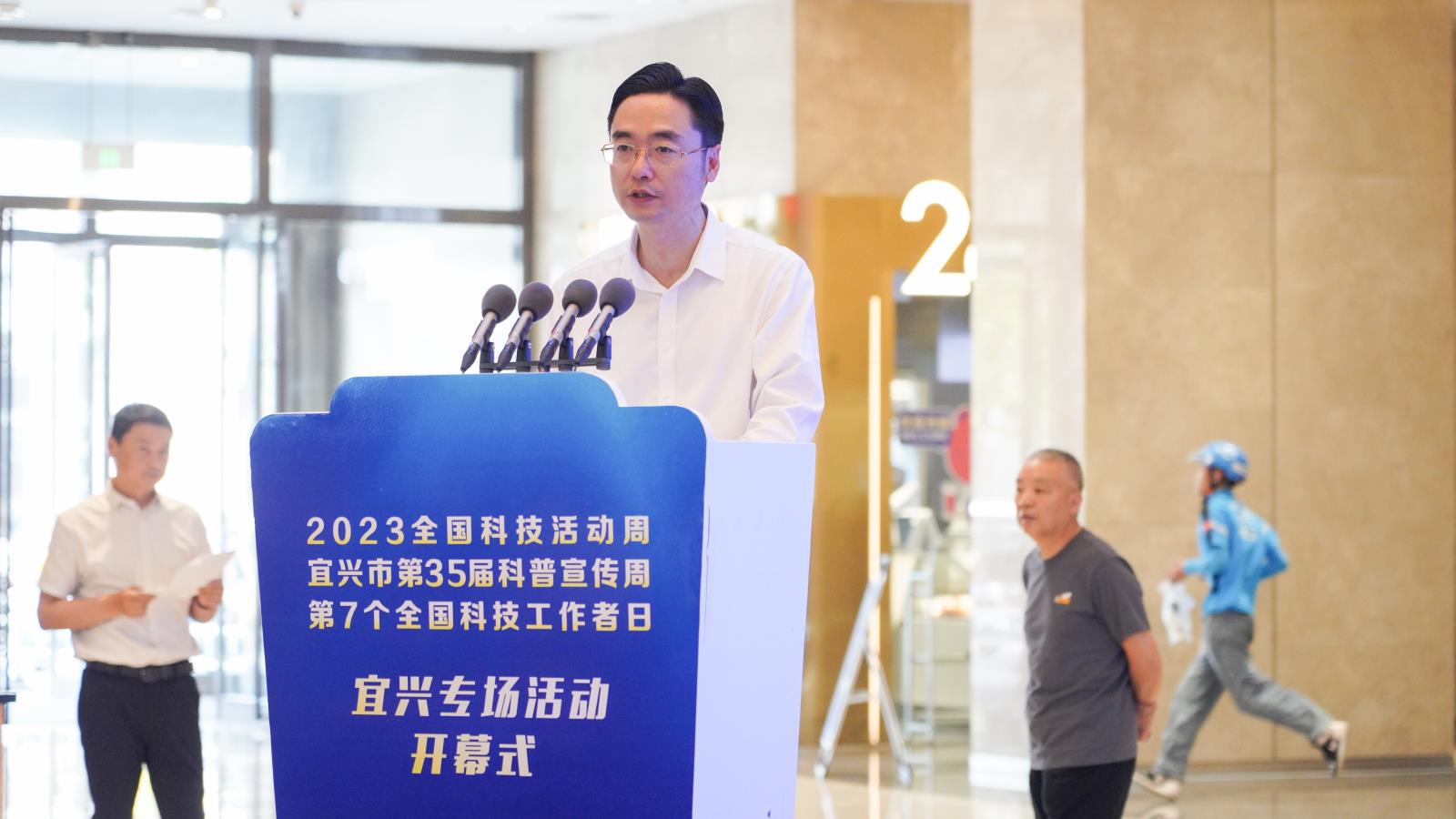 朱小泽发布_proc.jpg